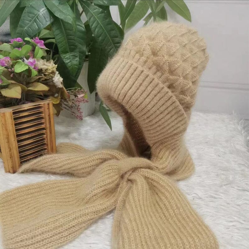 "Unisex vindtät mössa och halsduk i beige polyester, stiliga och funktionella för kalla vinterdagar. One size."
