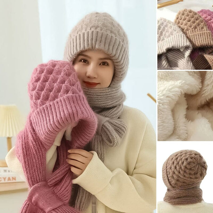 "Unisex vindtät mössa och halsduk i beige polyester, stiliga och funktionella för kalla vinterdagar. One size."