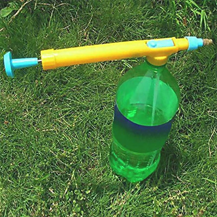 "Universal plast vattenspruthuvud, gul och blå, passar de flesta plastflaskor för trädgård och växthus."