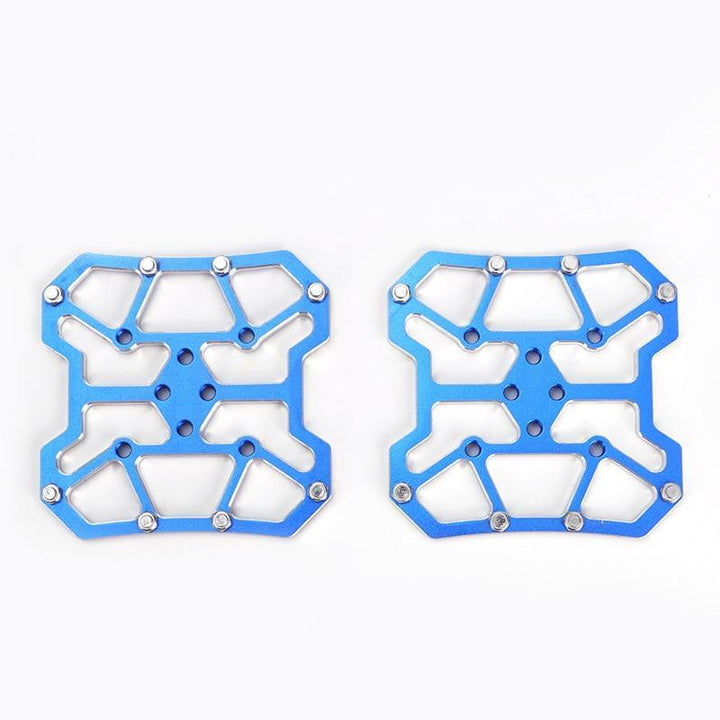 "Universell clipless pedalplattform i aluminium för cyklar, lätt och hållbar, finns i flera färger för enkel cykling."