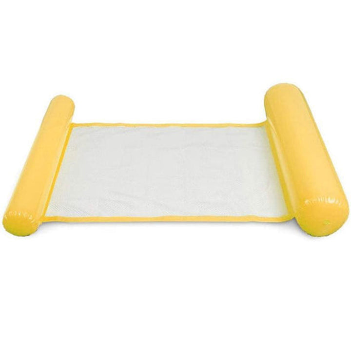 Uppblåsbar flytande loungestol för vuxna i blått på vatten, ergonomisk design för komfort och justerbar för bästa passform.