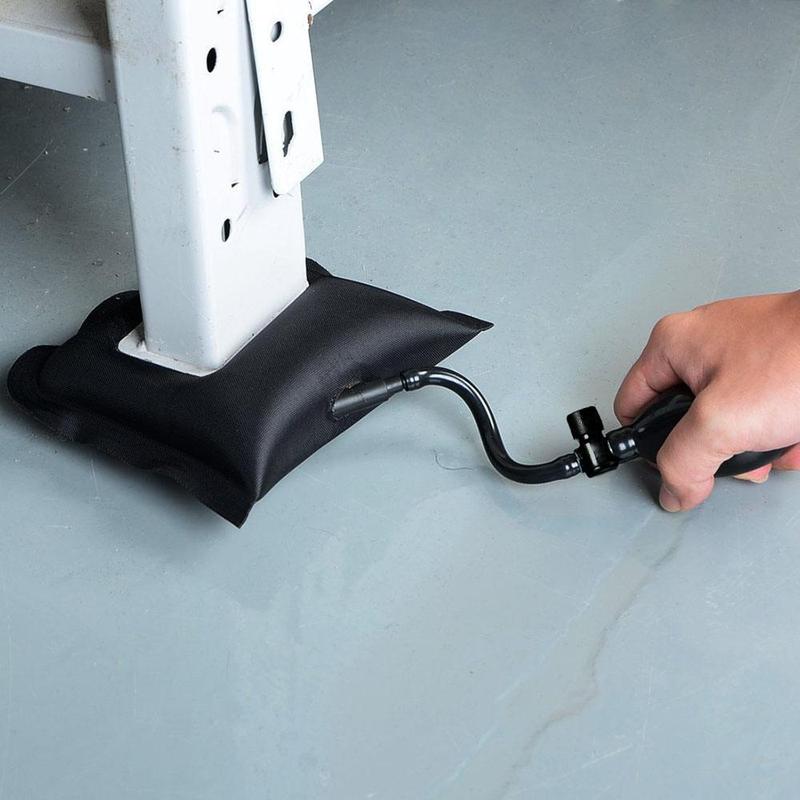 "Uppblåsbar monteringskudde för fönster och dörrar, enkel pump, svart färg för precis och skonsam installation."