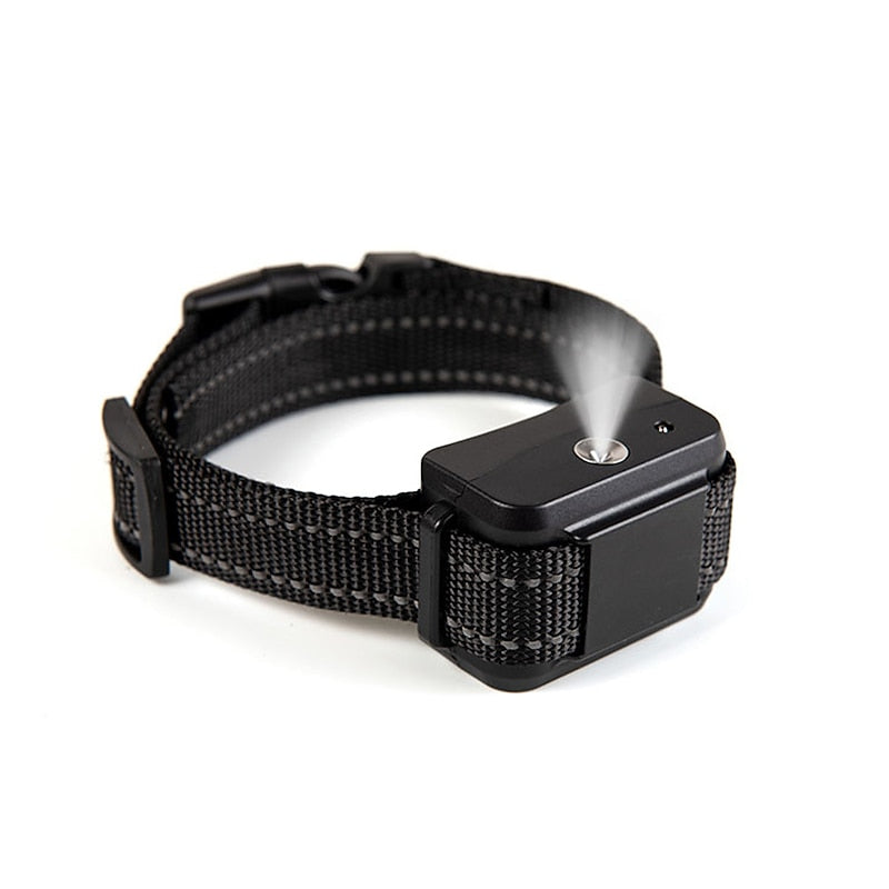 Effektivt sprayhalsband mot skällande med citronella. Hjälper till med hundträning för ett tystare hem.