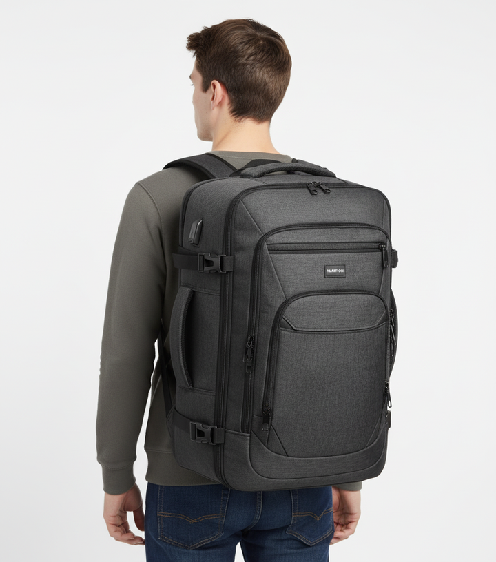 Smart handbagage ryggsäck, utökningsbar för extra packning. Organiserade fack för laptops.