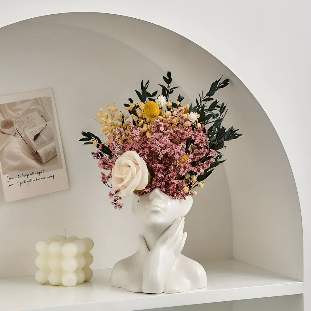 Ansiktsvas från sidan, modern designvas som elegant skulptur i din inredning.