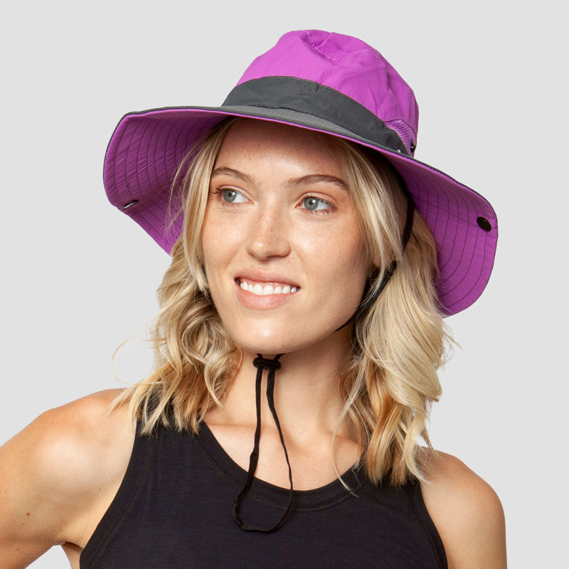 "UV-skyddande vikbar solhatt för kvinnor, elegant ventilerad mesh-design, justerbar passform, sommaraccessoar."
