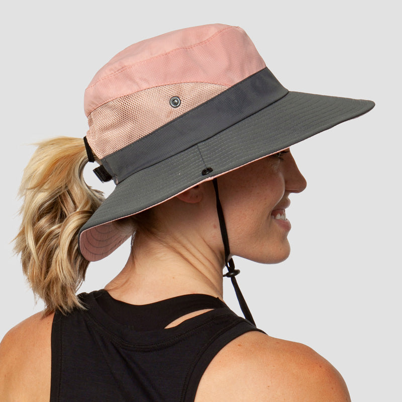 "UV-skyddande vikbar solhatt för kvinnor, elegant ventilerad mesh-design, justerbar passform, sommaraccessoar."
