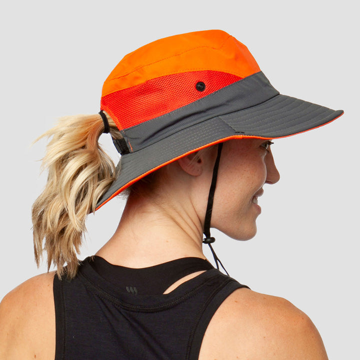 "UV-skyddande vikbar solhatt för kvinnor, elegant ventilerad mesh-design, justerbar passform, sommaraccessoar."