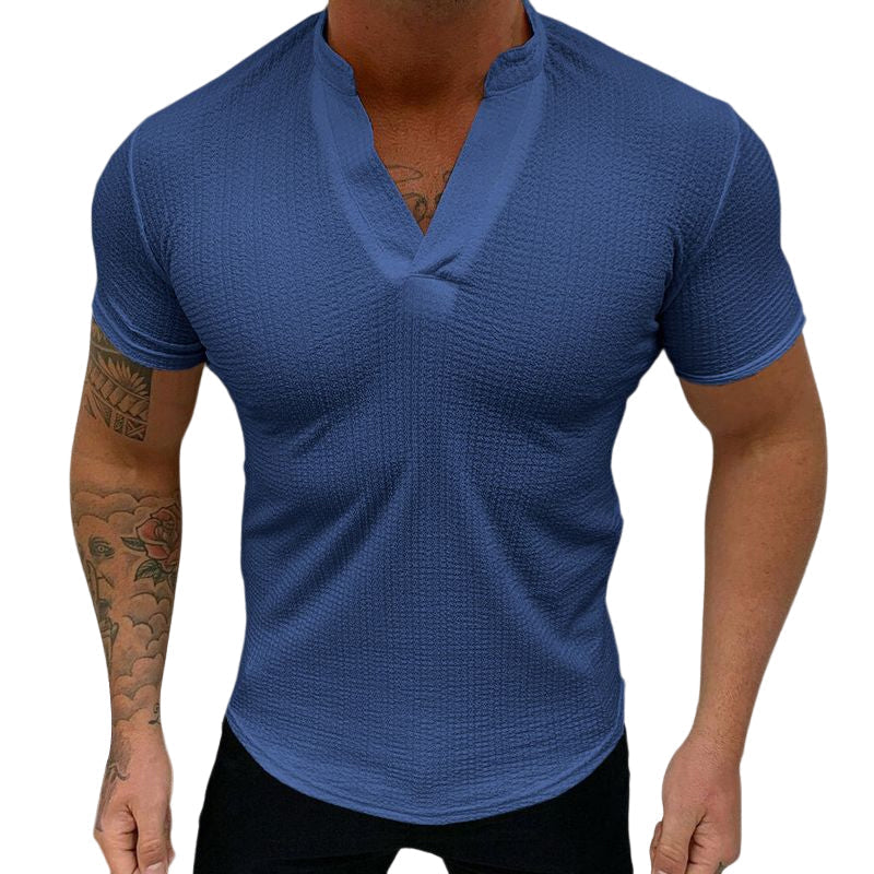 "V-ringad bomullst-shirt för män, flera färger, modern design, avslappnad och bekväm passform."
