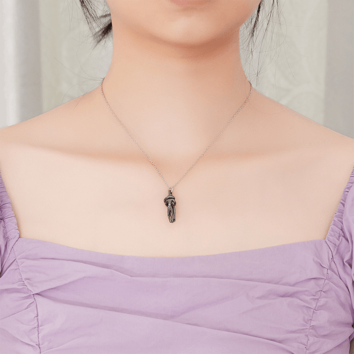 "Vackert par kram halsband i koppardesign, symboliserar evig kärlek och sammanhållning för älskare."