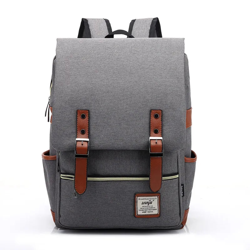 Valtro skolväska, vattentät med gott om utrymme. Robust unisex design perfekt för studenter.