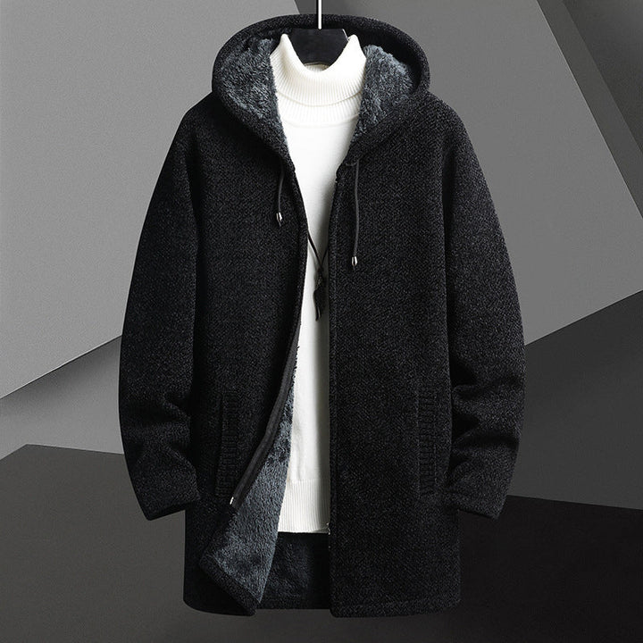Herrjacka med fleecefoder och huva i casual design för vinter och höst. Varmt och robust ytterplagg.