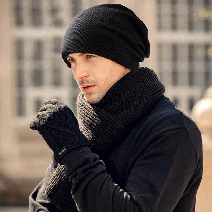 "Varm unisex höstvintermössa i mjuk, vindtät fleece, kupoltopp, brättefri, flerfärgad; perfekt för höst och vinter."