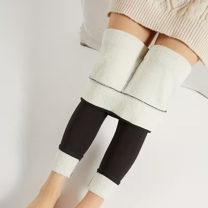 Mysiga och bekväma dam leggings, fodrade för värme under vintern. Ideal för vardagsbruk.
