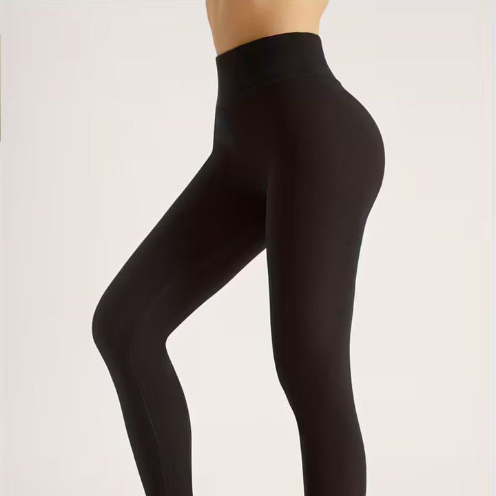 Eleganta och varma dam thermo leggings, mångsidiga vinterbyxor för utomhusaktiviteter.