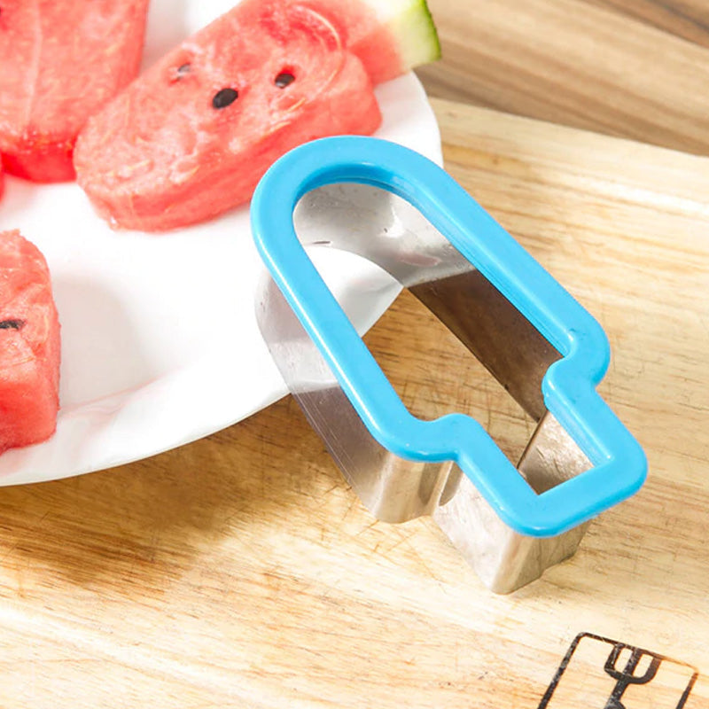 "Vattenmelonformad isglassform i grön och blå ABS-plast, perfekt för sommarlovets festliga isglassar och kalaspyssel."