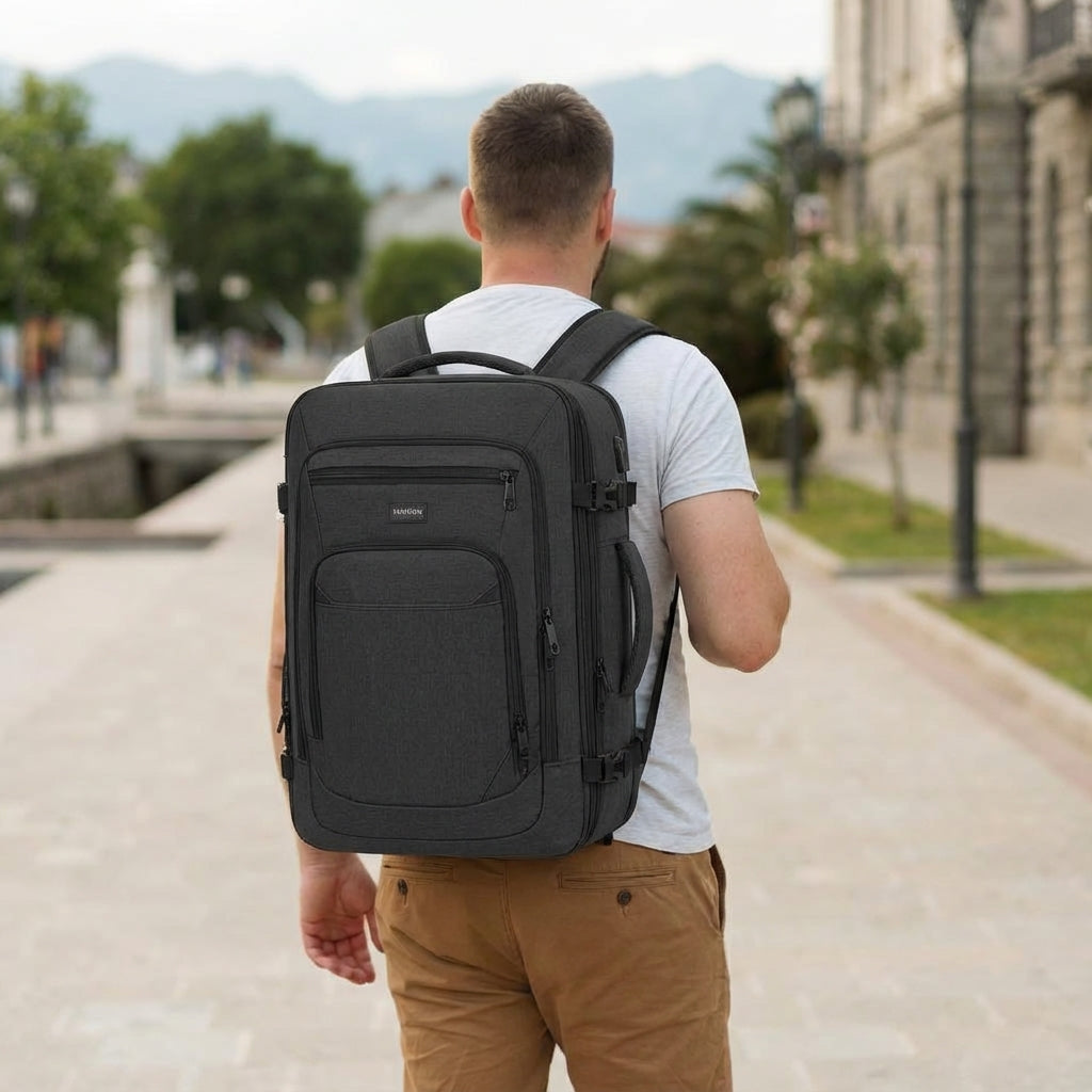 Vattentät affärsryggsäck FlightFold för laptop, perfekt som expanderbar reseryggsäck och smart handbagage.