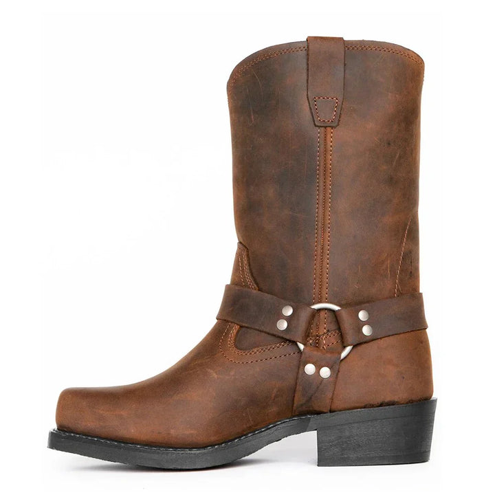 Kaffebruna vattentäta herr westernstövlar. Dessa slitstarka cowboyboots kombinerar stil med funktion för herrmode.