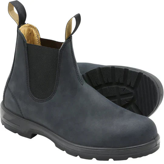 Mörkbruna vattentäta slip-on Chelsea-stövlar för herrar. Hållbara och stilrena stövlar för alla väderförhållanden.