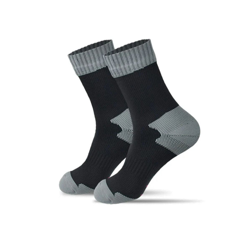 Flera par unisex outdoorstrumpor, bekväma och vattentäta. Utmärkta sportstrumpor för alla väder.