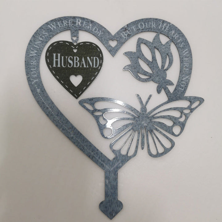 "Vattentät fjärilsskylt i korrugerad plast, med blomdekor för trädgårdsdekoration, mäter 16x14x5 cm."