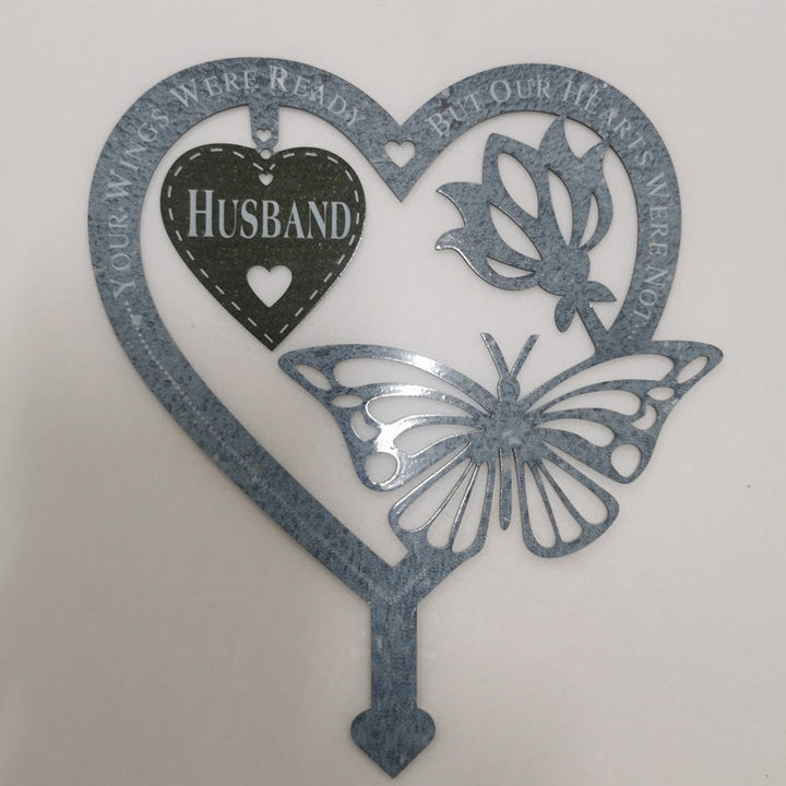 "Vattentät fjärilsskylt i korrugerad plast, med blomdekor för trädgårdsdekoration, mäter 16x14x5 cm."