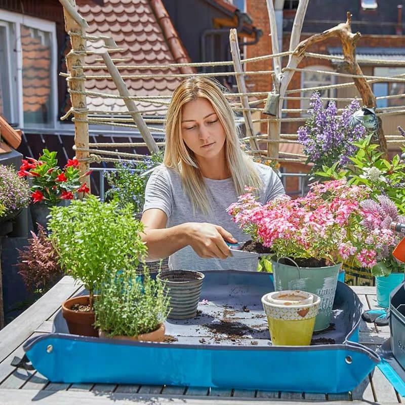 "Vattentät trädgårdsskötselmatta i 600D Oxford-tyg, tillgänglig i flera färger, perfekt för smidig plantering."