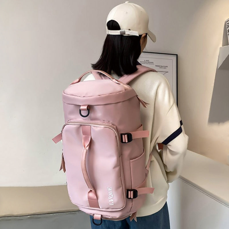 "Vattentät unisex ryggsäck/duffelväska, multifunktionell design, visad i olika färger: blå, mint, violett, rosa."