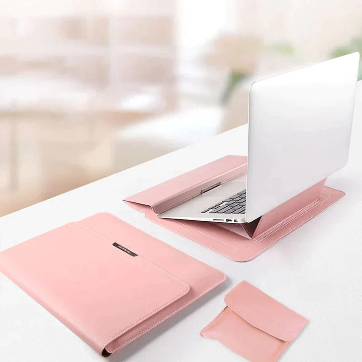 "Vattentätt justerbart laptopfodral i konstläder, elegant design med magnetisk stängning för bästa skydd av din dator."