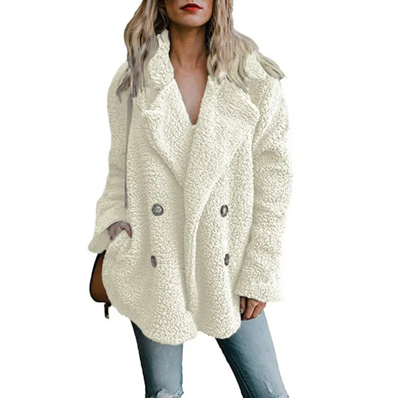 "Överdimensionerad fluffig fleecejacka dam i teddystil, beige med mjukt material och avkopplande passform för vinterbruk."