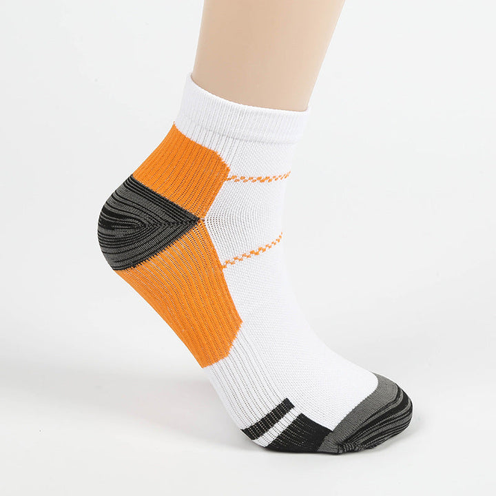"Vibranta damhälsosportstrumpor med elastisk design och förstärkt häl för optimal komfort och stöd vid träning."