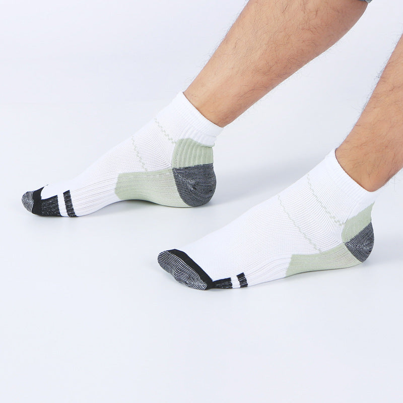 "Vibranta damhälsosportstrumpor med elastisk design och förstärkt häl för optimal komfort och stöd vid träning."
