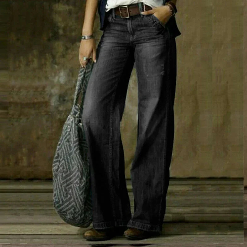 Höstens mode: detaljbild av smickrande Breda Jeans för Kvinnor med elegant, vid passform och vintagekänsla