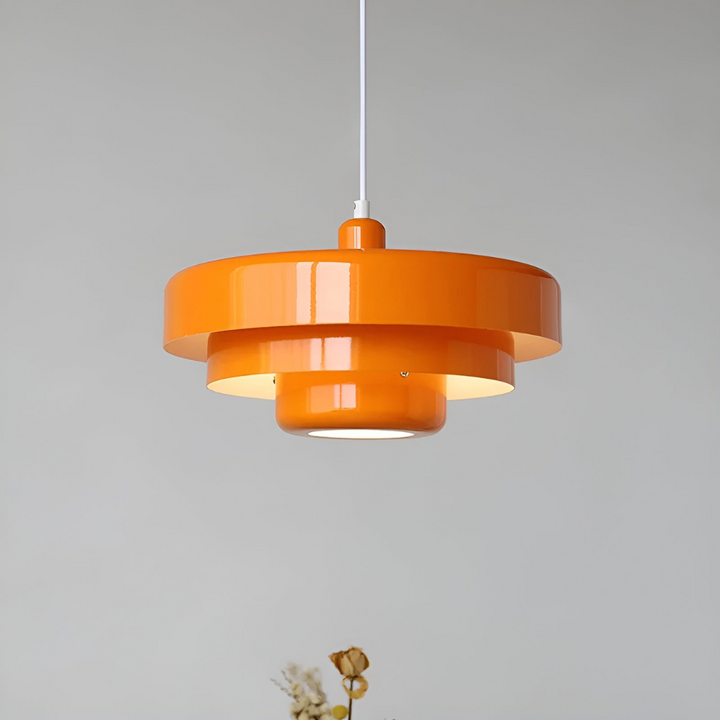 Mångsidig vintage LED-taklampa, skapar stämning med dimbar belysning. Skandinavisk design.