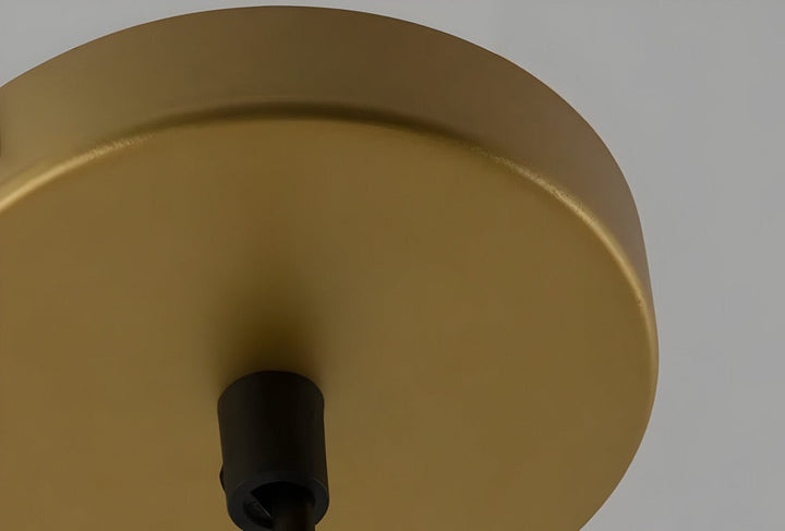 Rökgrå glaslampa med räfflad design, modern retro pendellampa för vardagsrum.