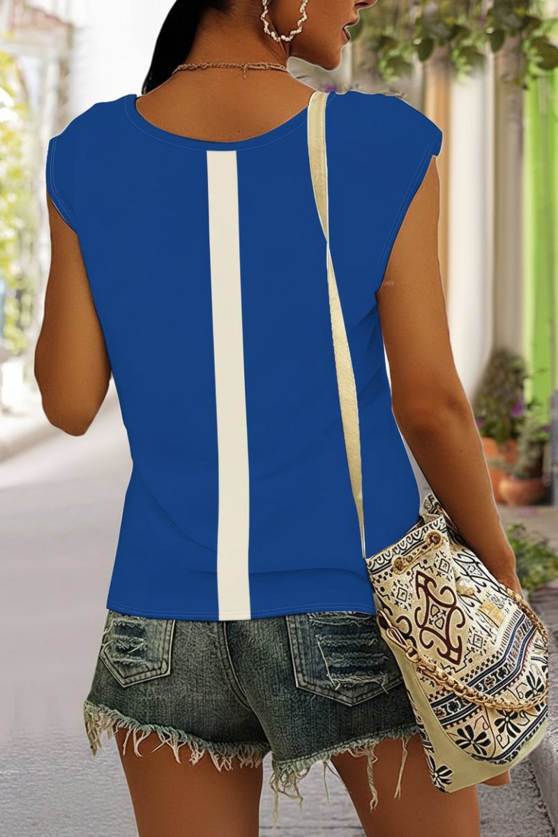 Rosa dam t-shirt, v-ringad och basic, perfekt för en avslappnad stil året om.