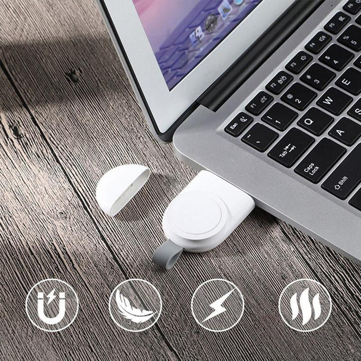 "Vit trådlös laddare för Apple-klocka, magnetisk och bärbar med kompakt design, perfekt för resor och snabb laddning."