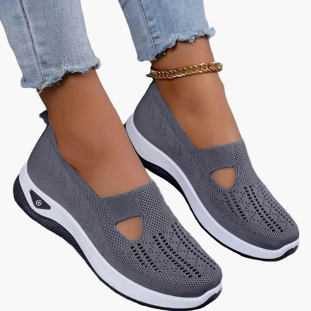 Lätta & andningsbara damsneakers med ortopediskt stöd, perfekta som bekväma vardagsskor för aktiva dagar.