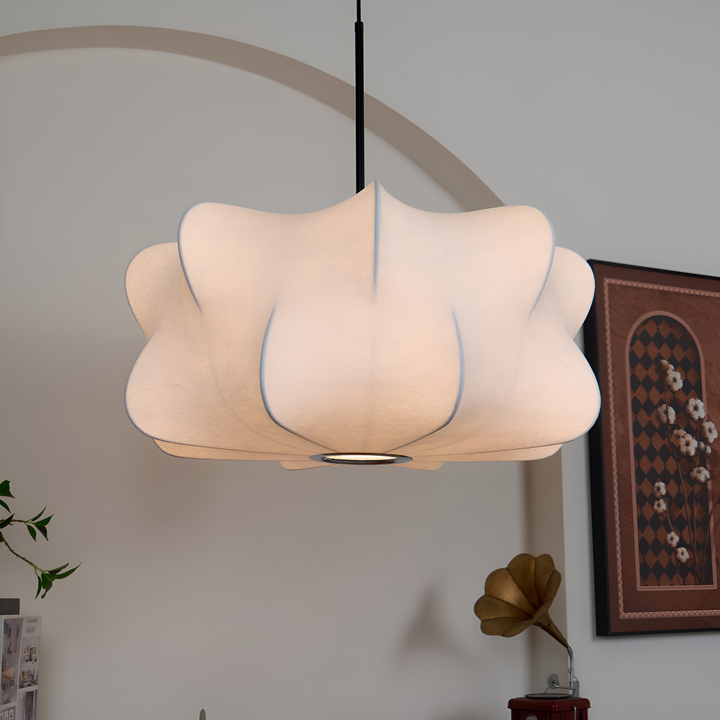 Modern pendellampa, Wabi Sabi stil. Perfekt för att skapa en avkopplande miljö.