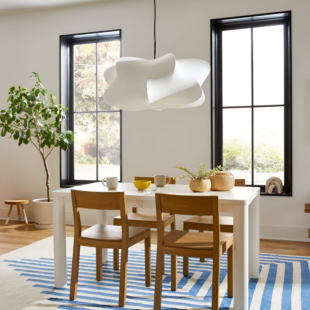 Modern taklampa i Wabi Sabi stil. Skandinavisk design för hemmet.
