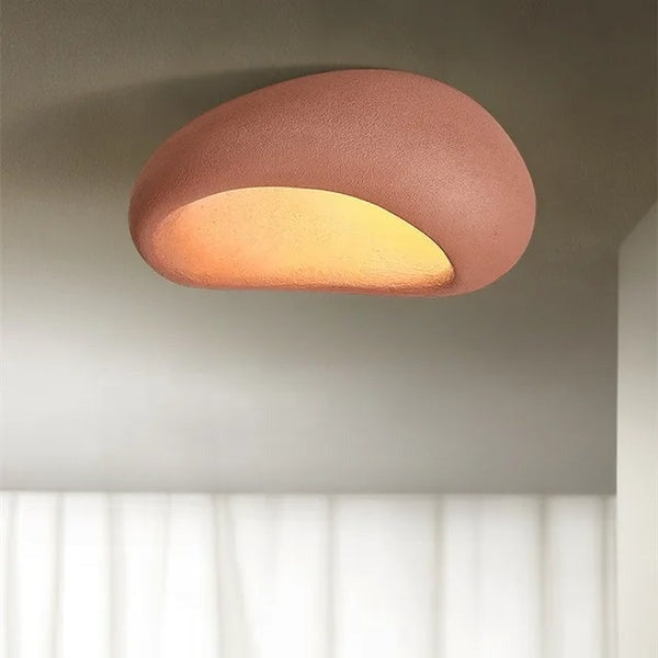 Designlampa för vardagsrum och sovrum. Modern wabi-sabi taklampa som skapar rofylld stämning.