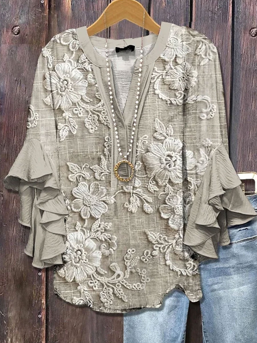 Dam T-shirt med Blommönster och Volangdetaljer