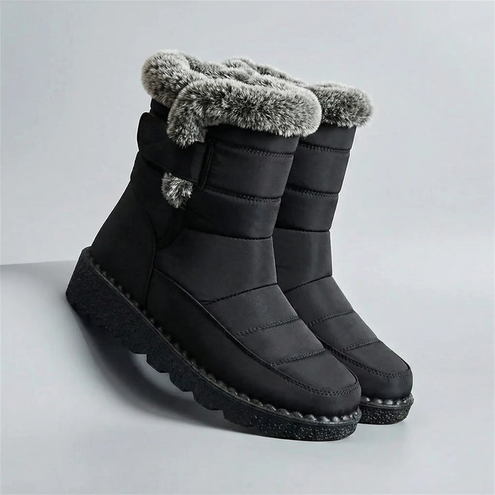 Dam Zoe snöskor, högt skaft och varma. Vattenavvisande vinterskor med snörning, perfekta för kallt väder.